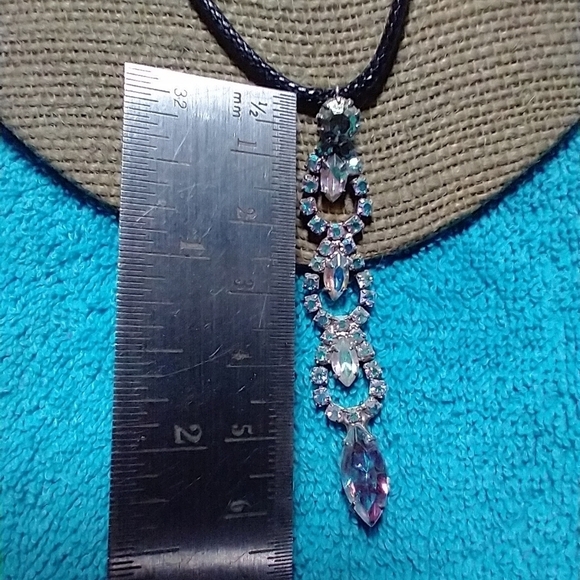 Aurora crystal long dangle pendant on black cord necklace - Picture 3 of 4